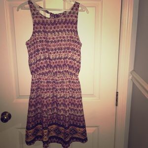 Printed scrunch dress with open tied back